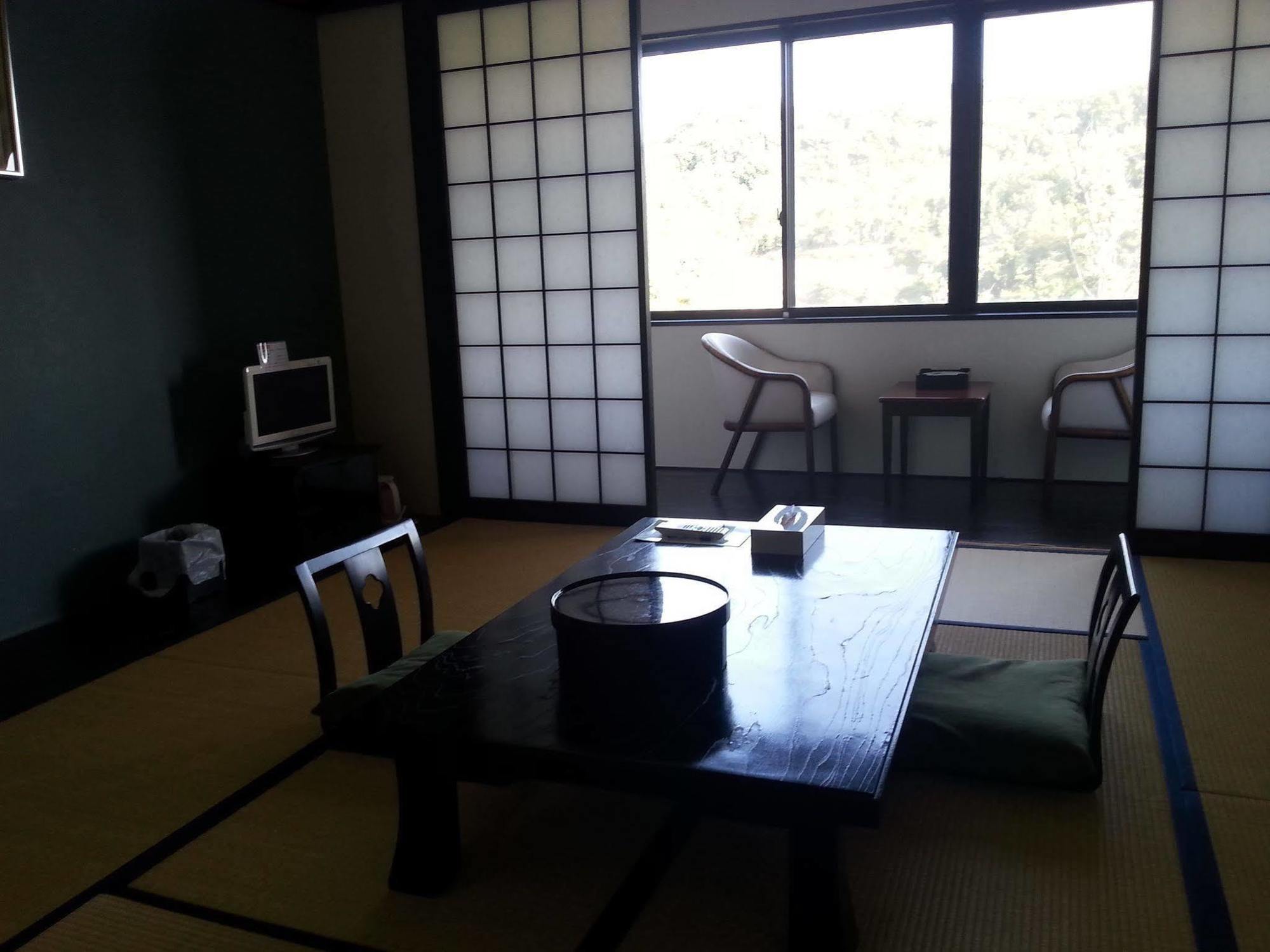 Grampus Inn Shirahama Bagian luar foto